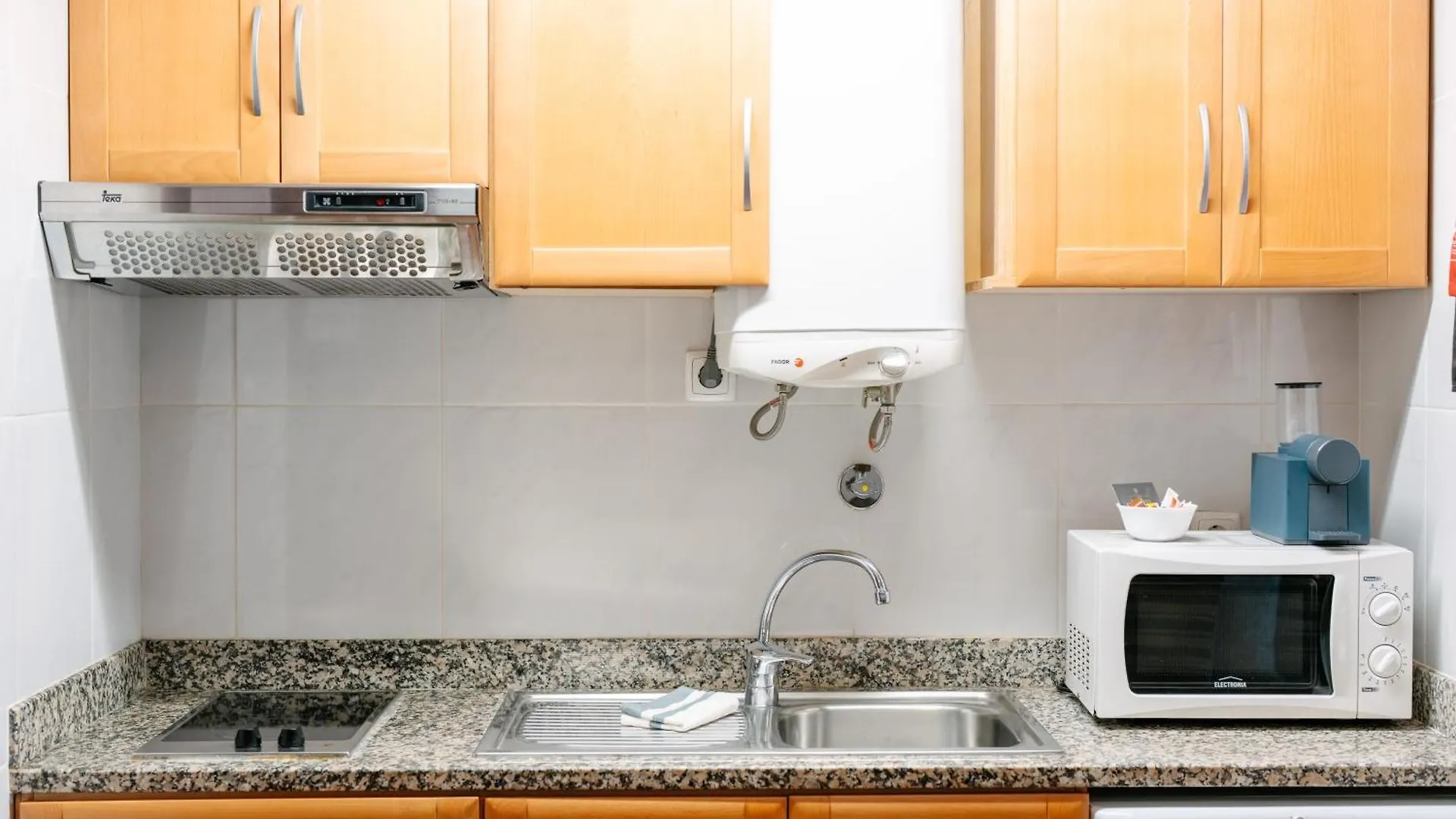 Casa Branca Apartments By Wanderlust Madeira, Vacation Rentals Funchal  Portugalia