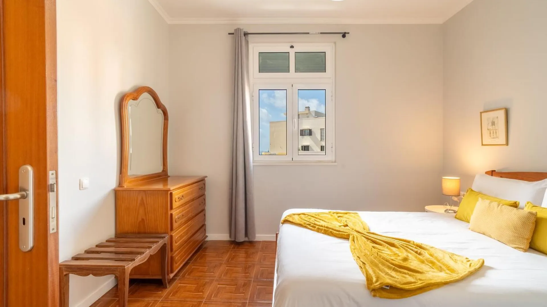 Casa Branca Apartments By Wanderlust Madeira, Vacation Rentals Фуншал