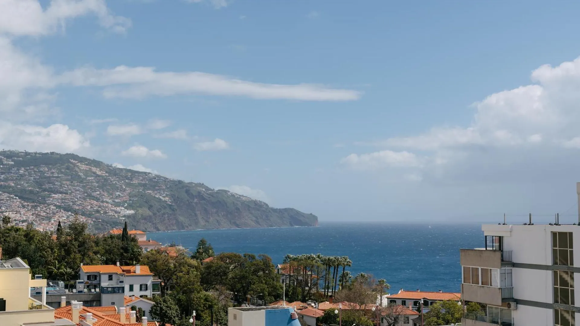 Casa Branca Apartments By Wanderlust Madeira, Vacation Rentals Фуншал
