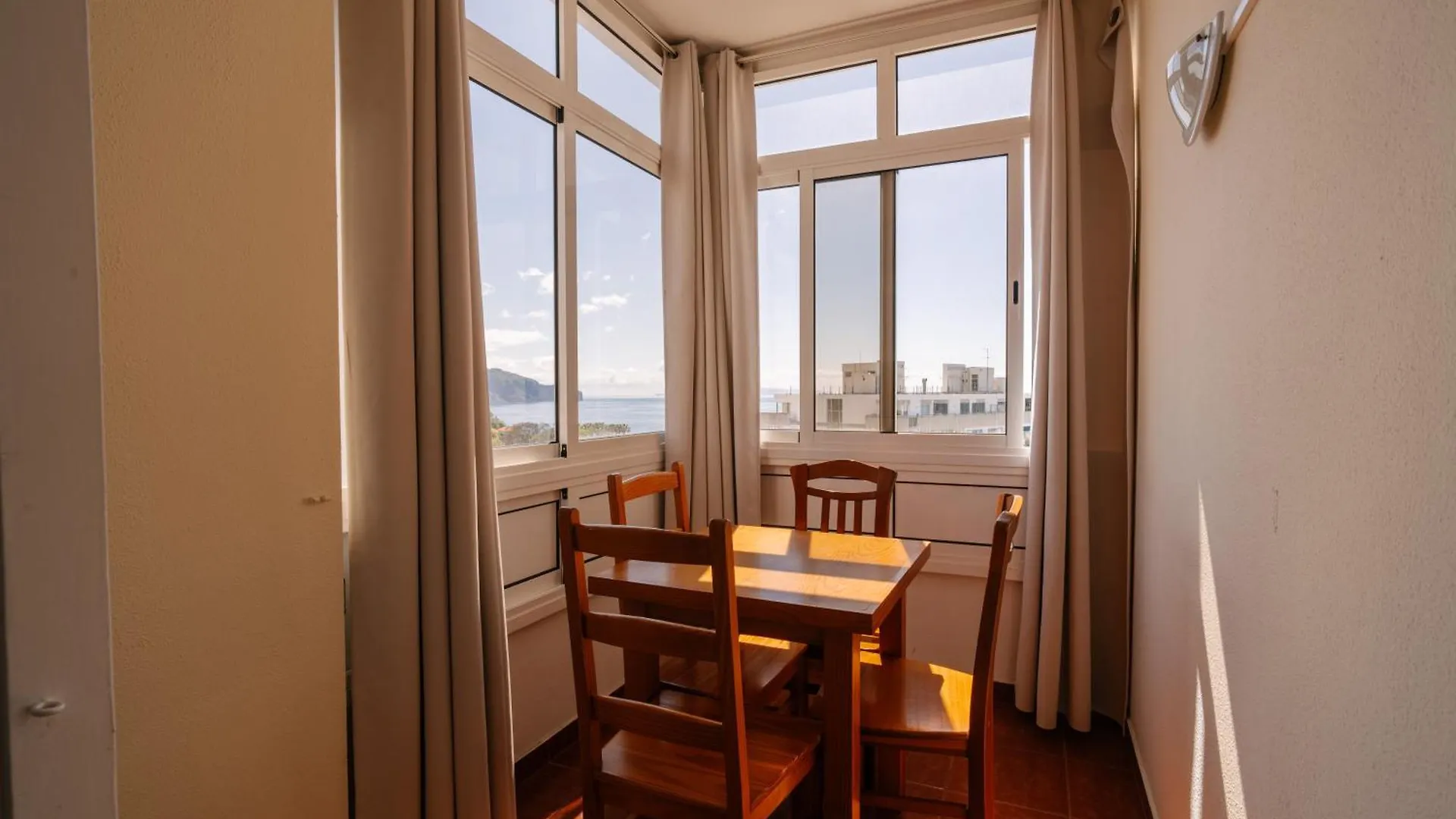 Casa Branca Apartments By Wanderlust Madeira, Vacation Rentals Фуншал 0*,  Португалия