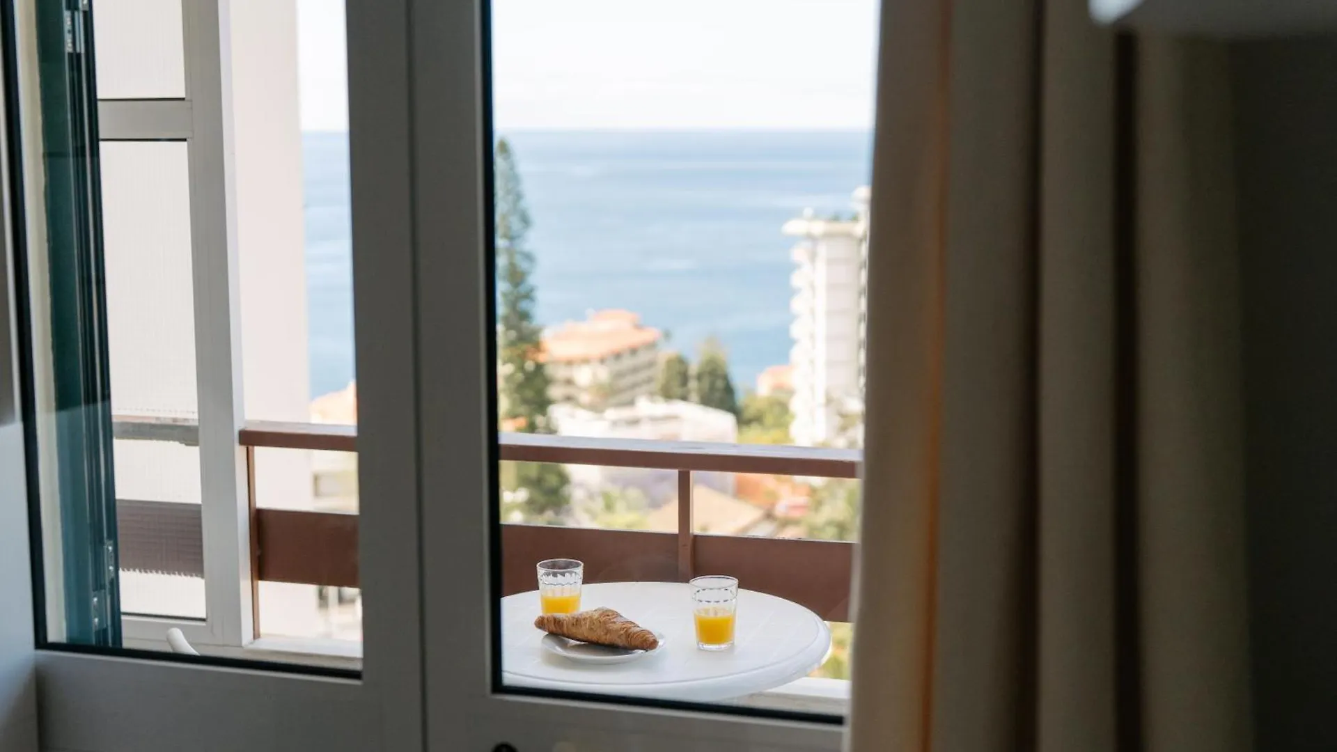 Casa Branca Apartments By Wanderlust Madeira, Vacation Rentals Funchal  0*, Funchal (Madeira) Portugal