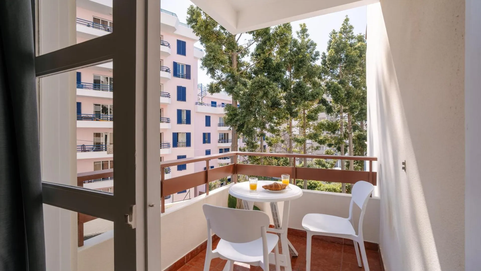 Casa Branca Apartments By Wanderlust Madeira, Vacation Rentals Funchal